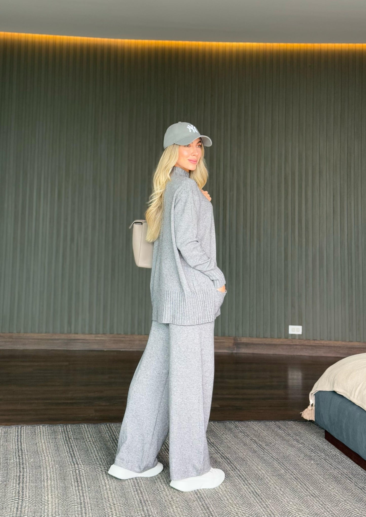 Set Hilo Buzo Bolsillo Gris