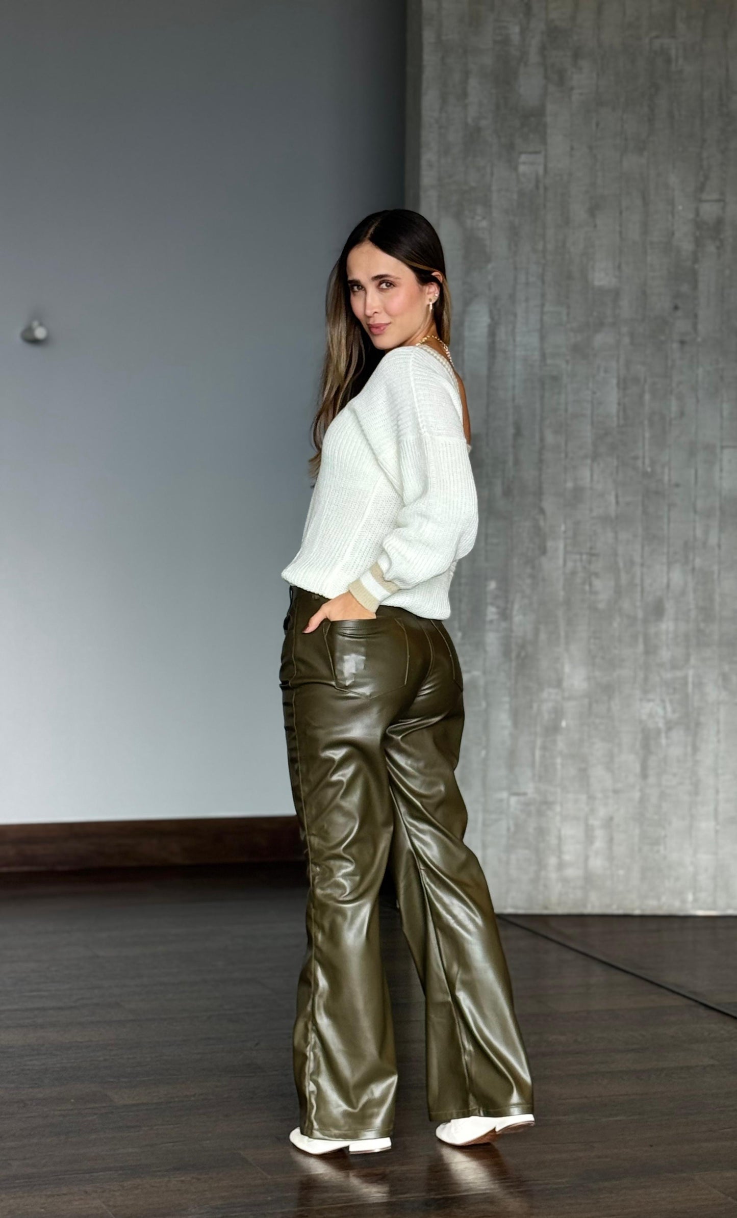 Pantalón Efecto Cuero Verde