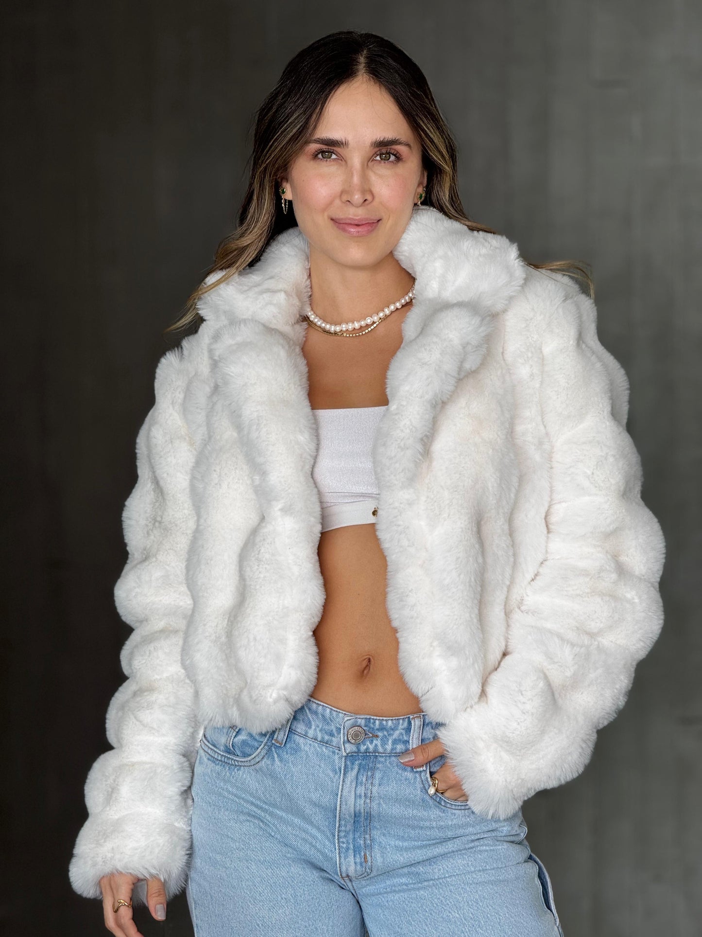 Chaqueta Peluda Blanca