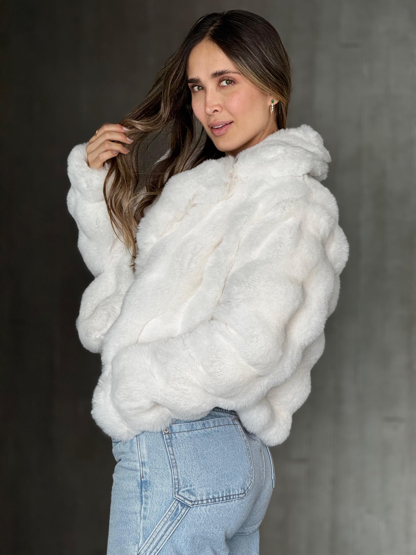 Chaqueta Peluda Blanca