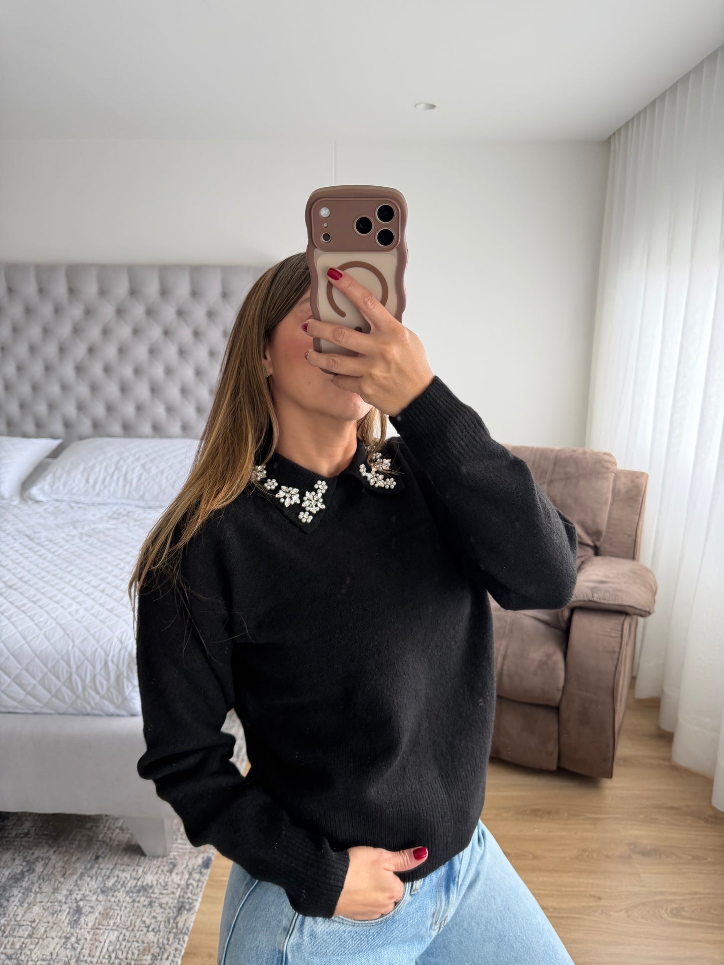 Buzo Hilo Cuello Piedras Negro